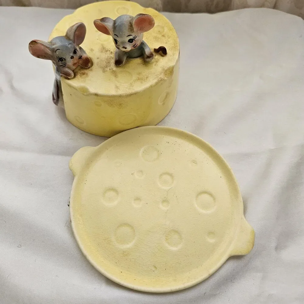 Vintage Tilso Japan Ceramic Mouse Covered Cheese Dish